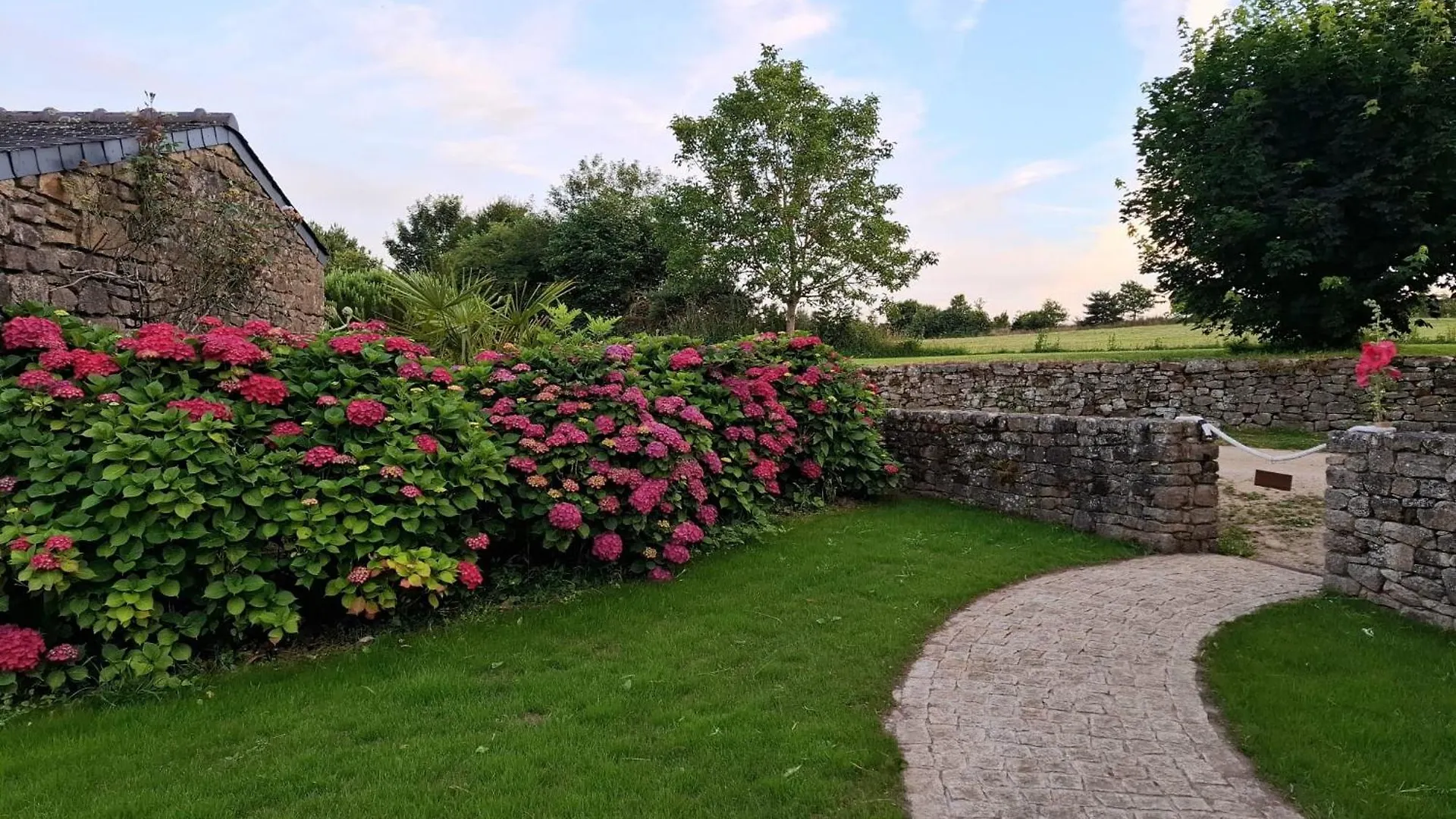 Les Chambres Du Manoir De Kerhel Locoal-Mendon Bed & Breakfast